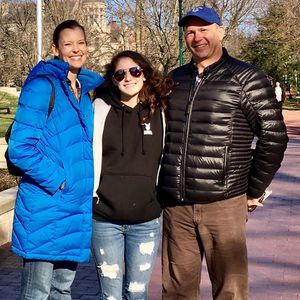 Meet your Posher, Laura